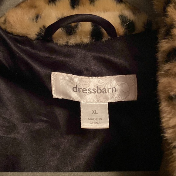 Fuzzy leopard print coat - Picture 2 of 3